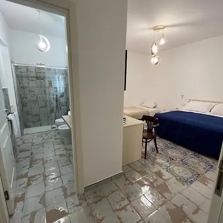 Centro Storico Bed & Breakfast *